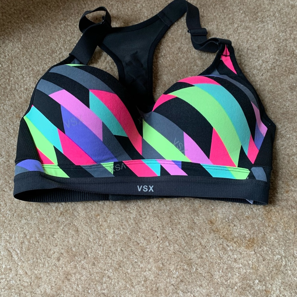 VS Sports Bra